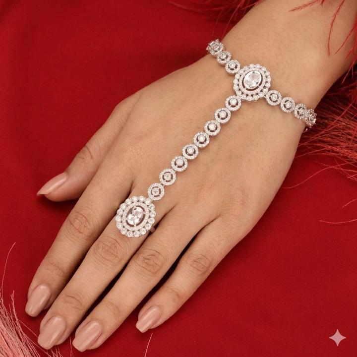 Anti tarnisha silver ad hand harness bracelet H7 Imitation jewelry wholesale market in Mumbai